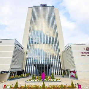 Crowne Plaza By Ihg Hotel